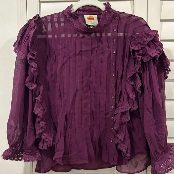 Farm Rio Ruffle Top MEDIUM - Picture 3 of 4